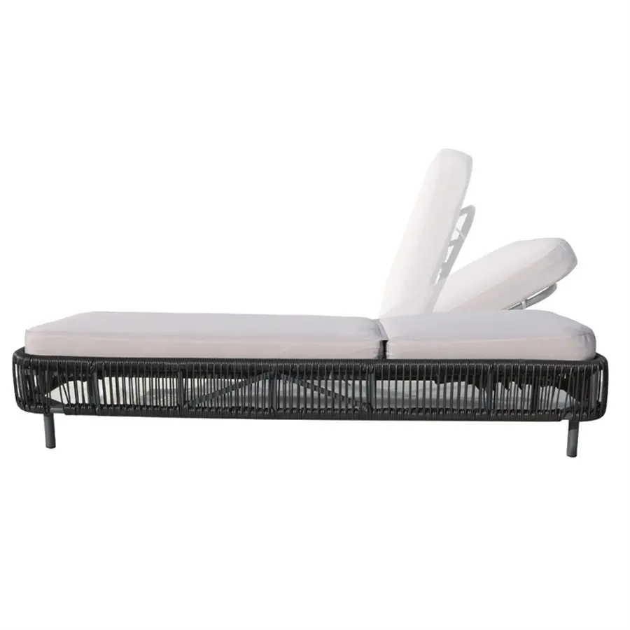 Outdoor lounge chair / garden / wicker / rattan / leisure / outdoor garden furniture