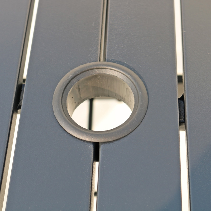 outdoor coffee table0mq