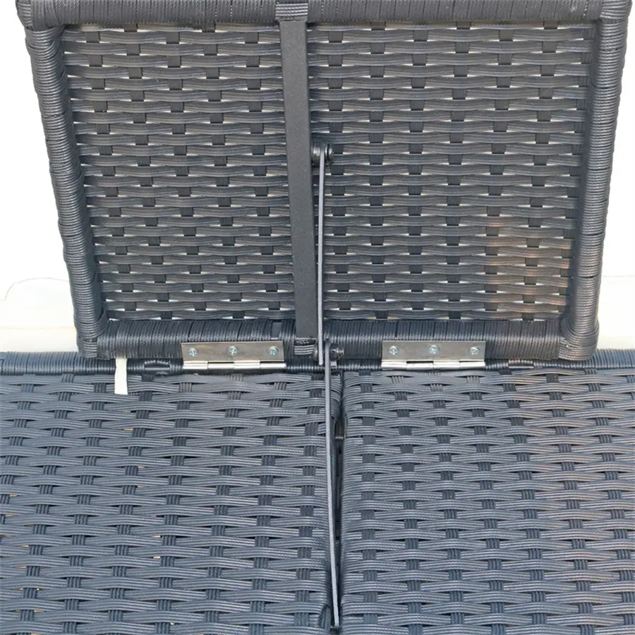 Outdoor lounge chair / garden / wicker / rattan/ leisure / outdoor garden furniture